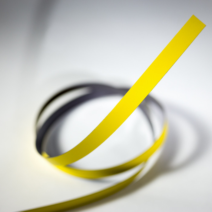 Pasek magnetyczny 10x0,6 mm żółty