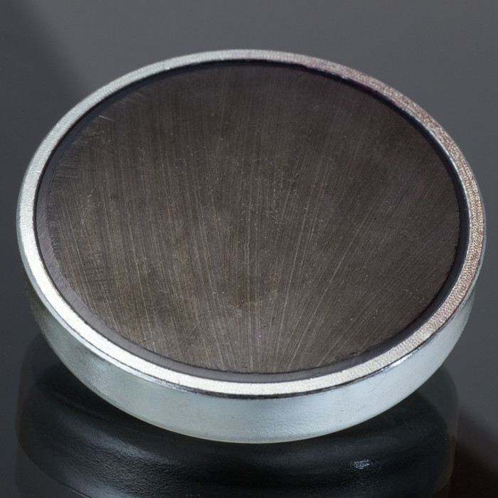 Soczewka magnetyczna śr.13 x wysokość 4,5 mm z gwintem zewnętrznym M3, długość gwintu 7 mm