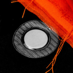 Magnes do przyszywania NdFeB śr.18 x 2 mm z okrągłą obudową PVC
