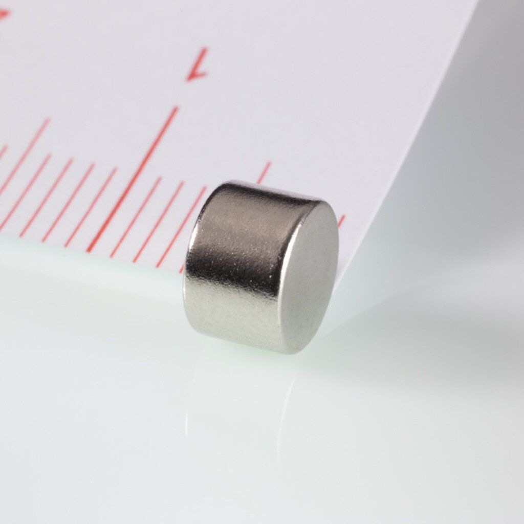 Magnes neodymowy walec średnica 6x4 mm do magnetyzowania igły i mniejszych eksperymentów