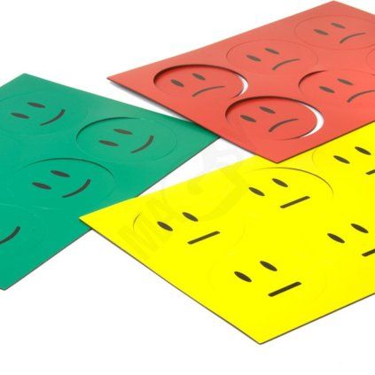 Zestaw magnetycznych buziek o średnicy 60 mm w kolorze zielonym, żółtym i czerwonym